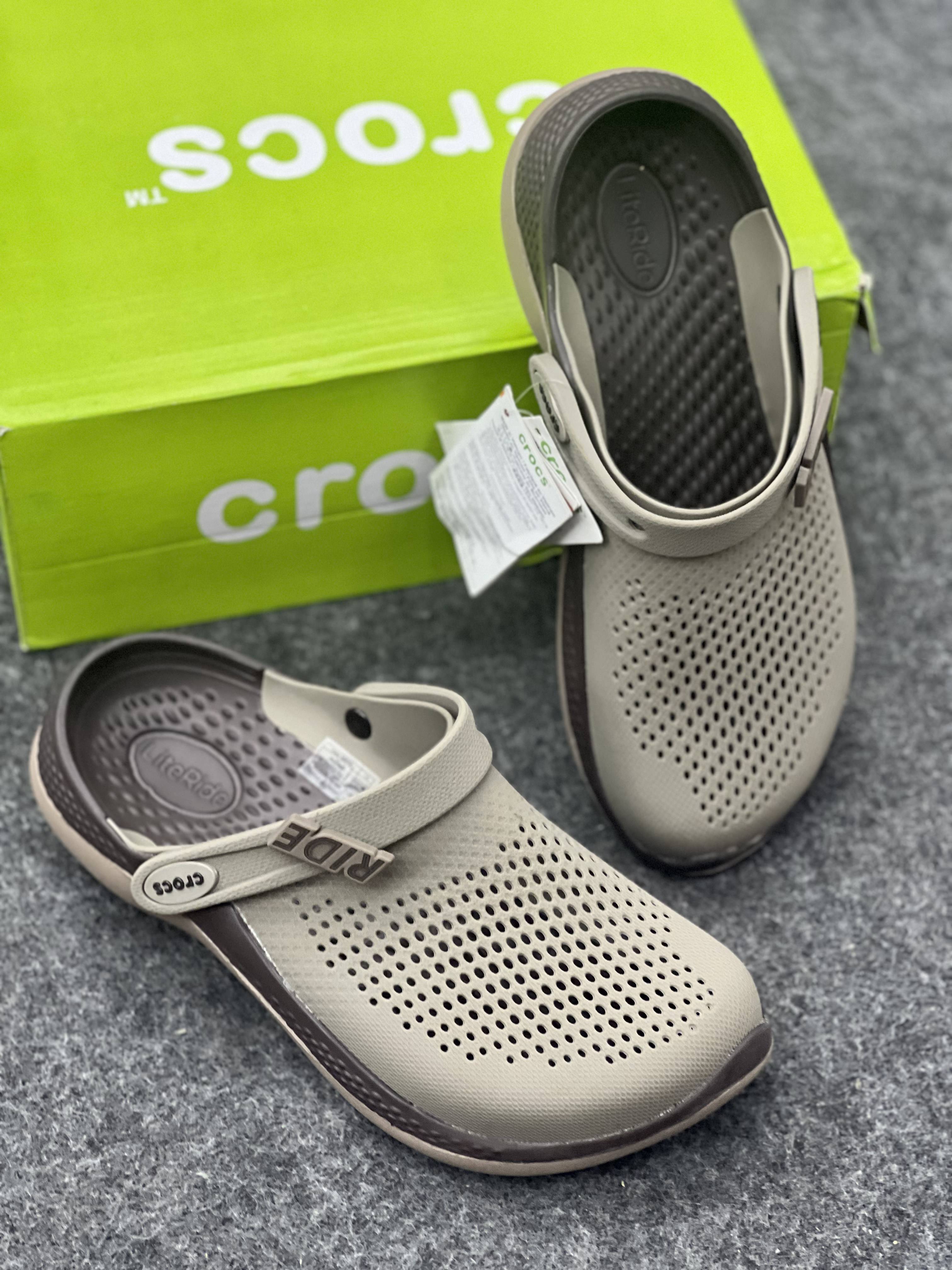LiteRide Comfort Clogs – Lightweight Everyday Slip-Ons