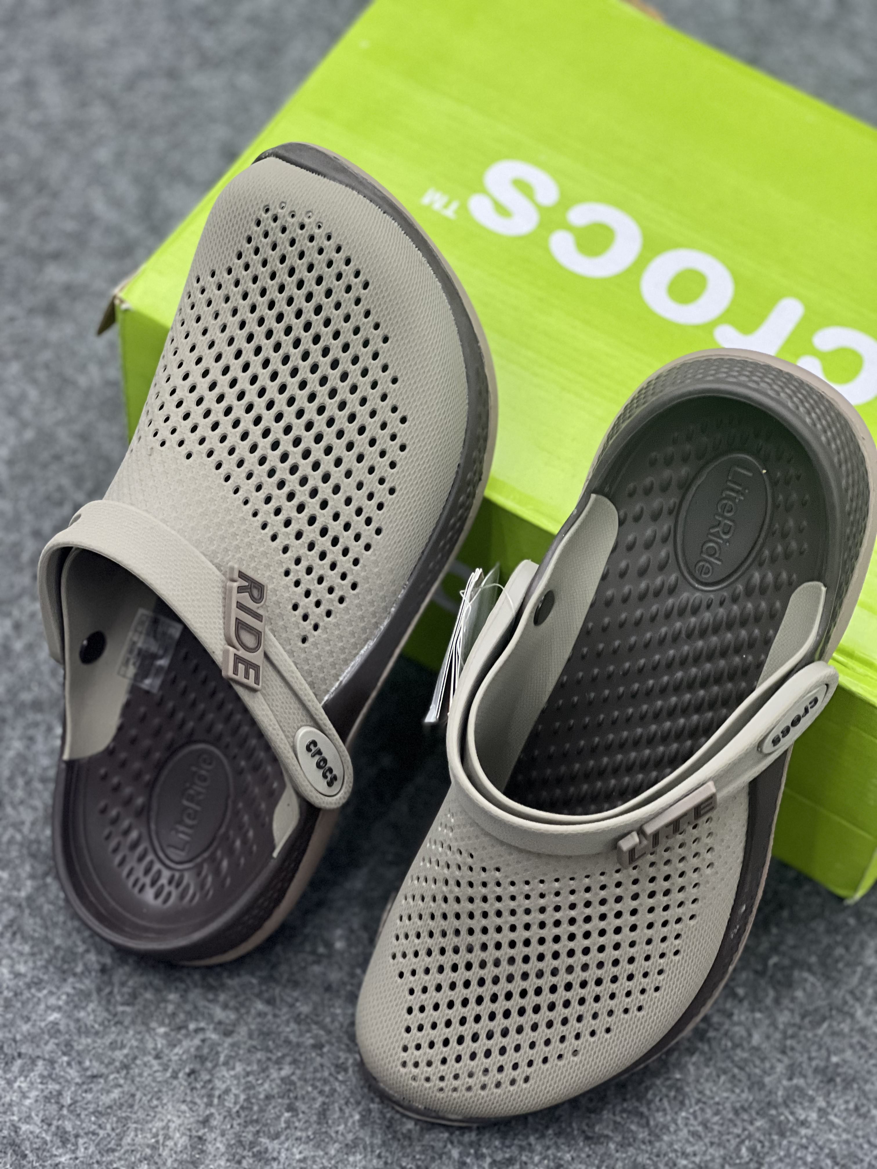 LiteRide Comfort Clogs – Lightweight Everyday Slip-Ons