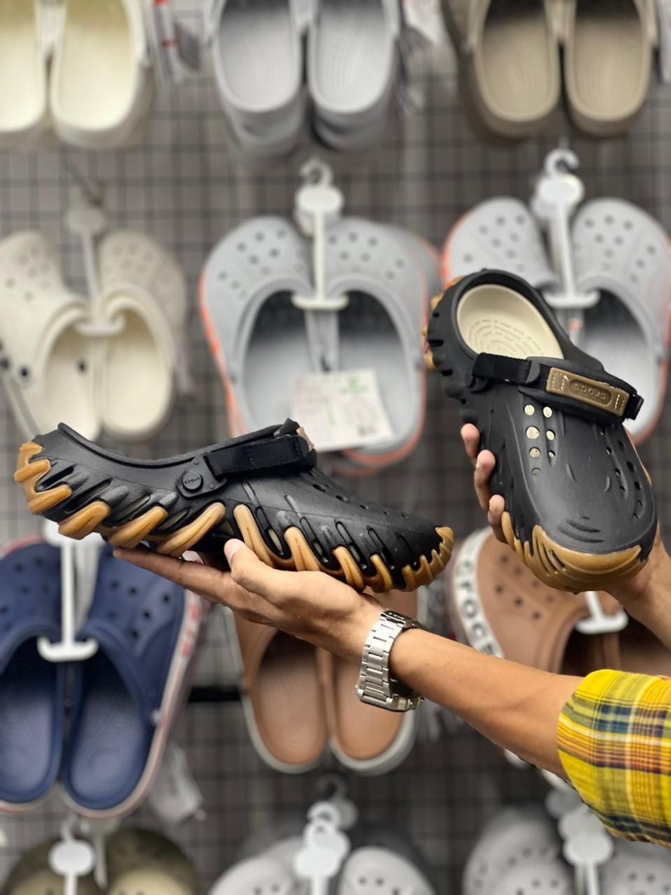 Black & Tan Rugged Comfort Clogs