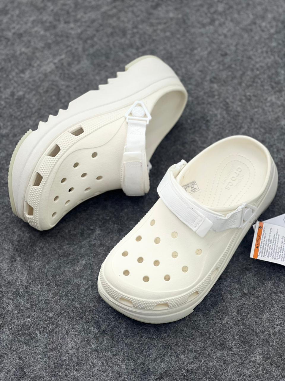 Crocs Classic Hiker Clog – Bone / Stucco