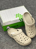 Crocs Baya Clog – Lightweight Comfort in Neutral Khaki