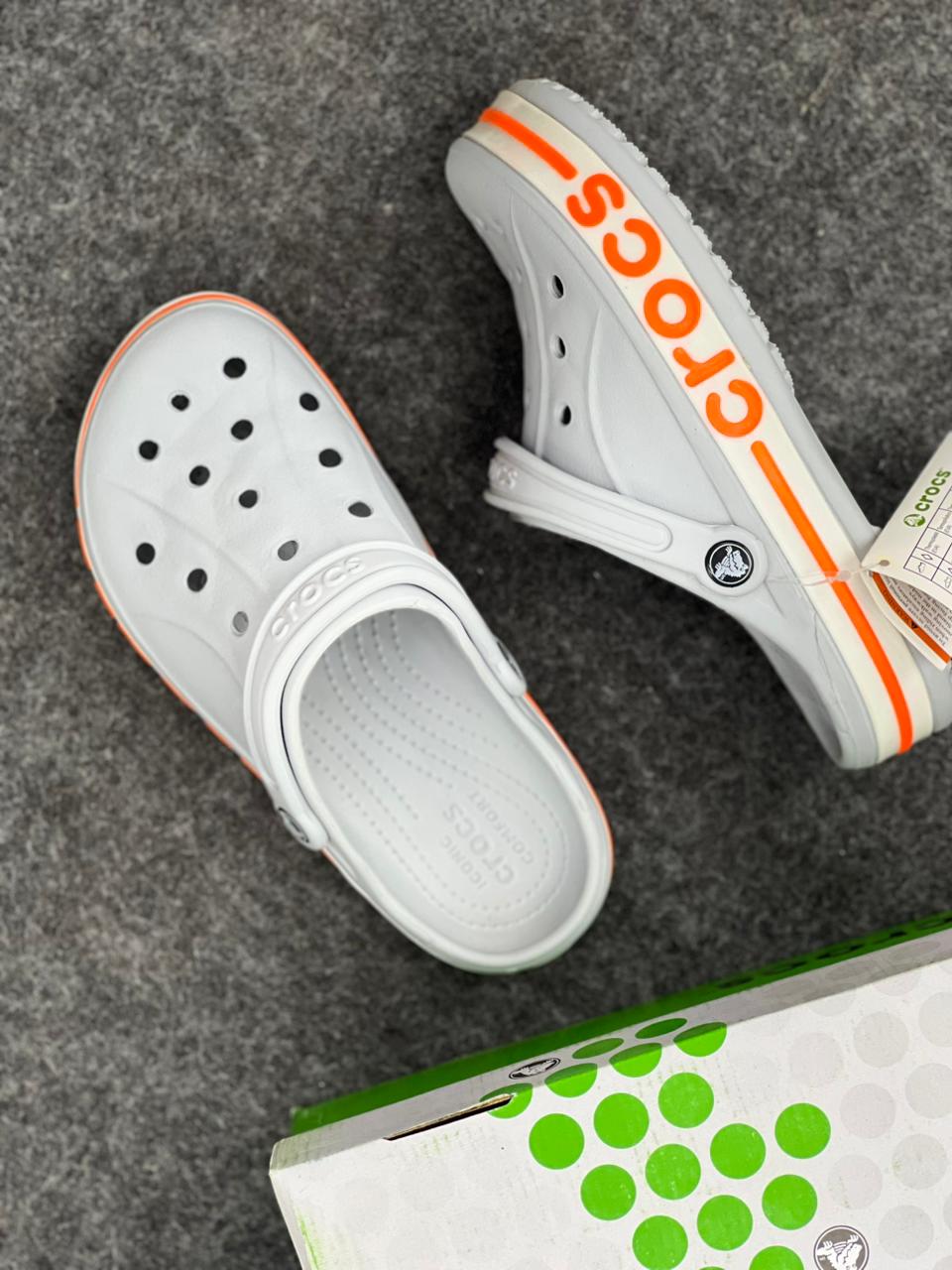 Crocs Bayaband Clog – Atmosphere Grey & Bright Orange