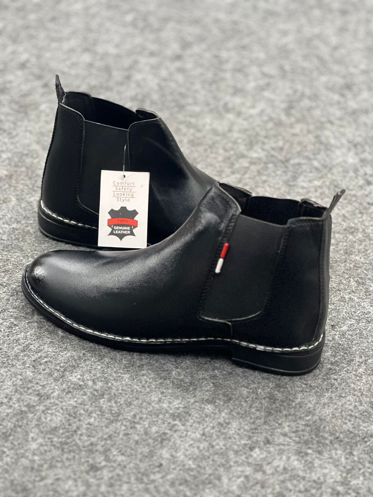 Signature Black Leather Chelsea Boots – Contrast Stitch Edition
