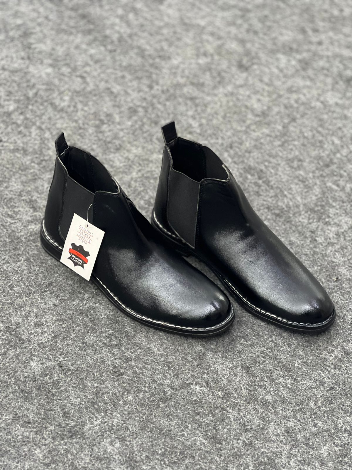 Signature Black Leather Chelsea Boots – Contrast Stitch Edition