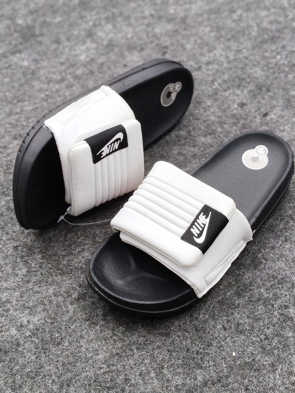 Nike Utility "Stash" Slides – Crisp White & Black
