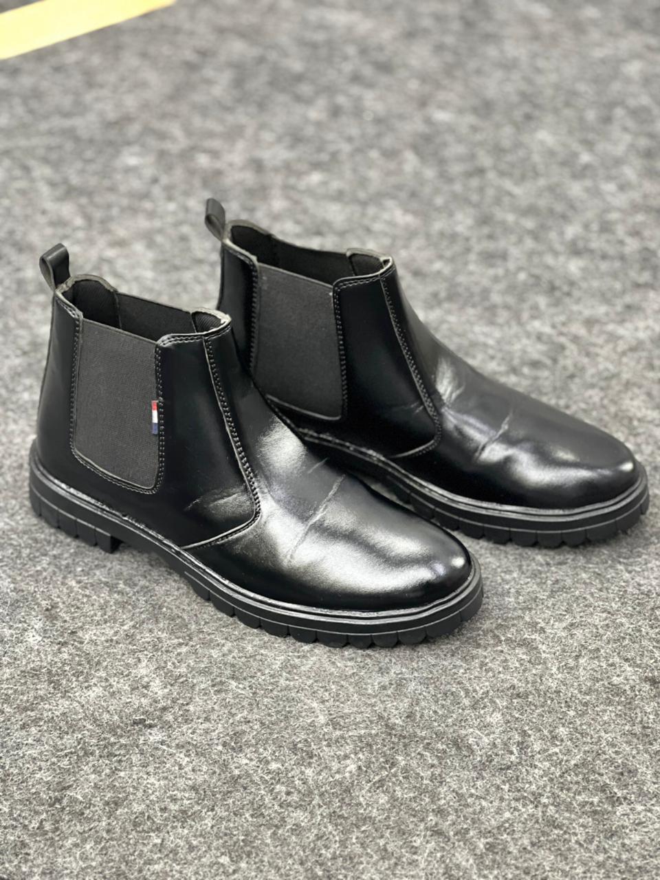 Men’s Rugged Black Chelsea Boots