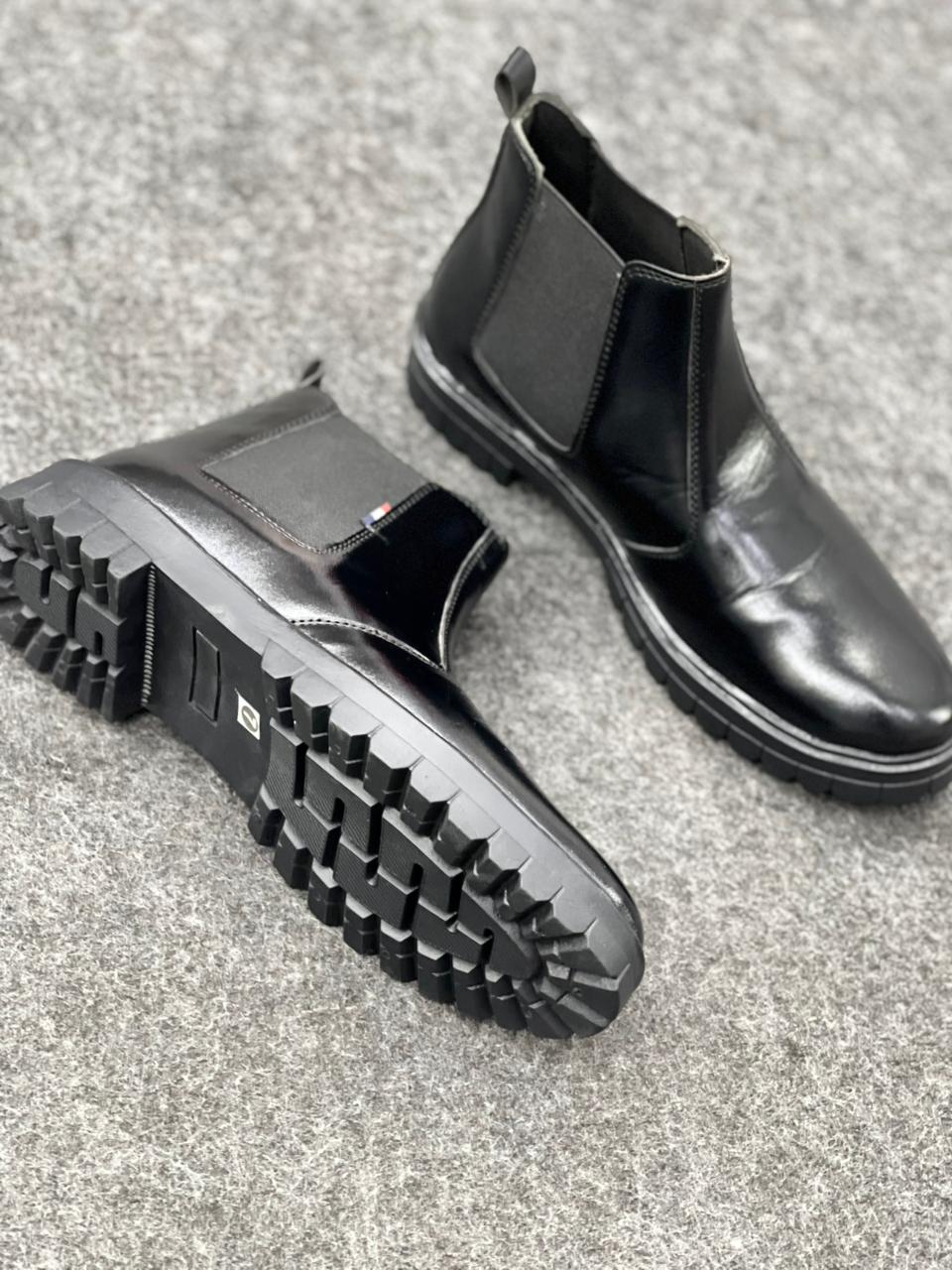 Men’s Rugged Black Chelsea Boots