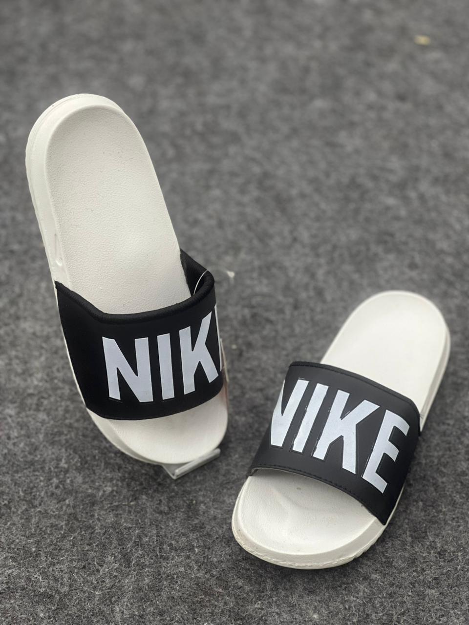 Nike Black & White Comfort Slides – Everyday Casual Essentials