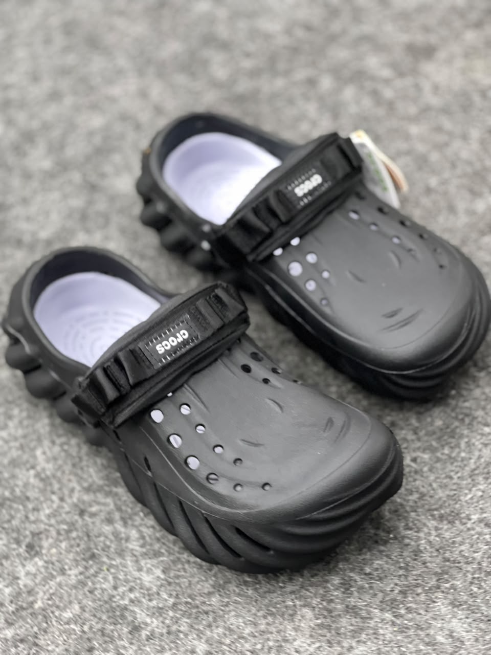 Premium Ventilated Comfort Clogs – Black