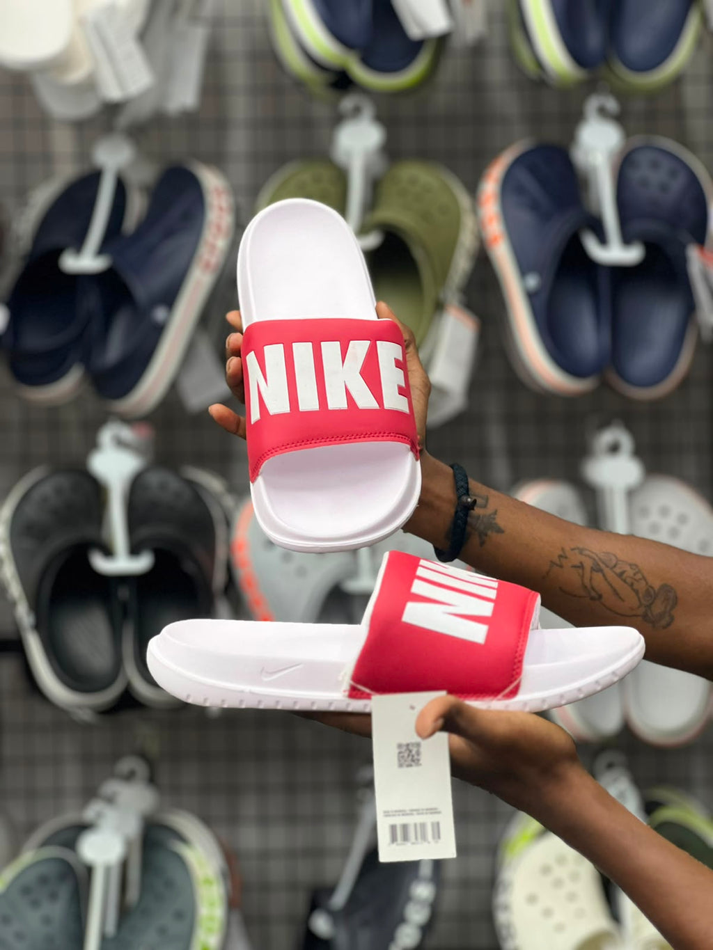 Nike Offcourt / Victori One Men's Slides – White / University Red
