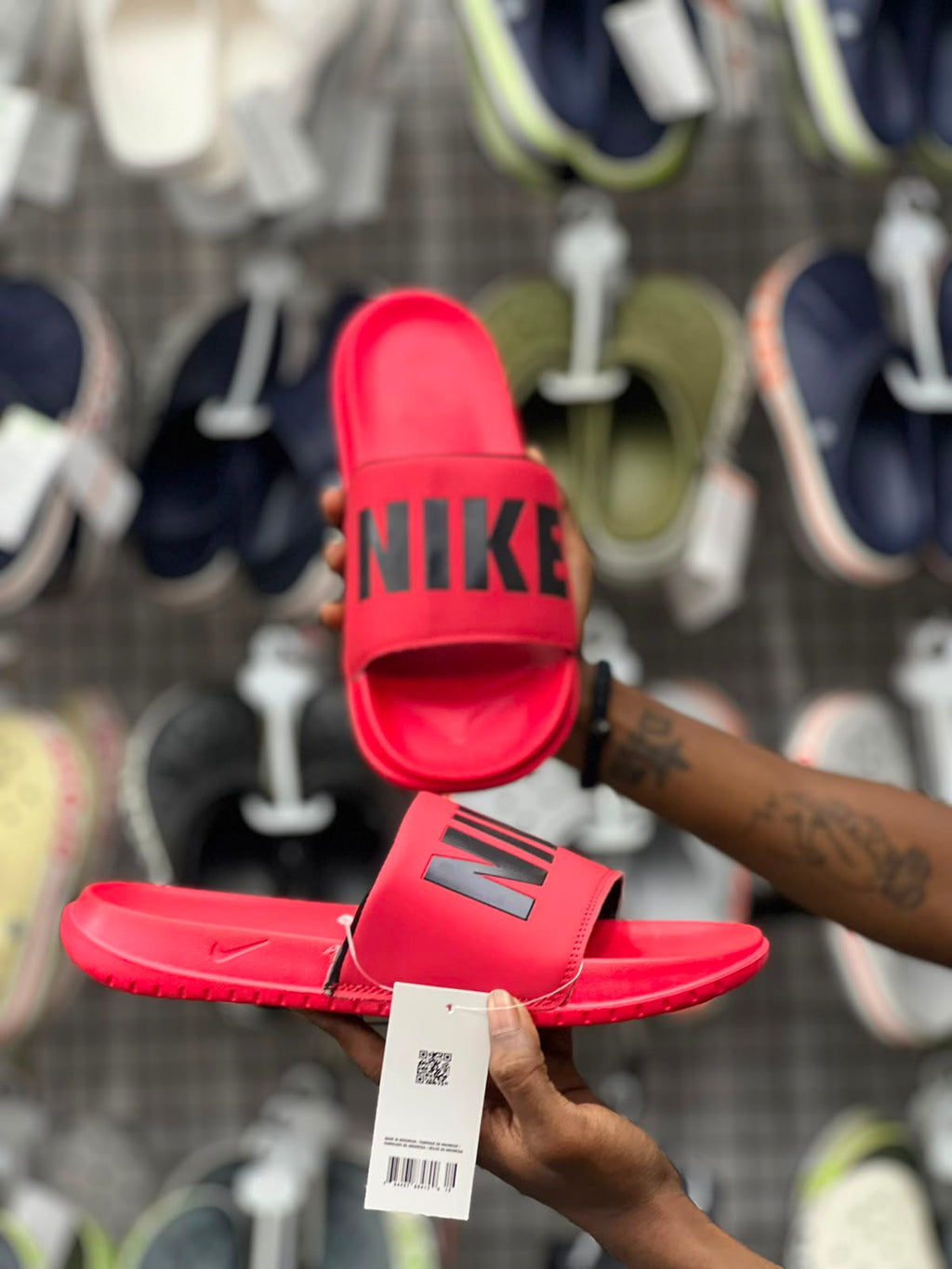 Nike Offcourt Adjust Men's Slides – red / Black