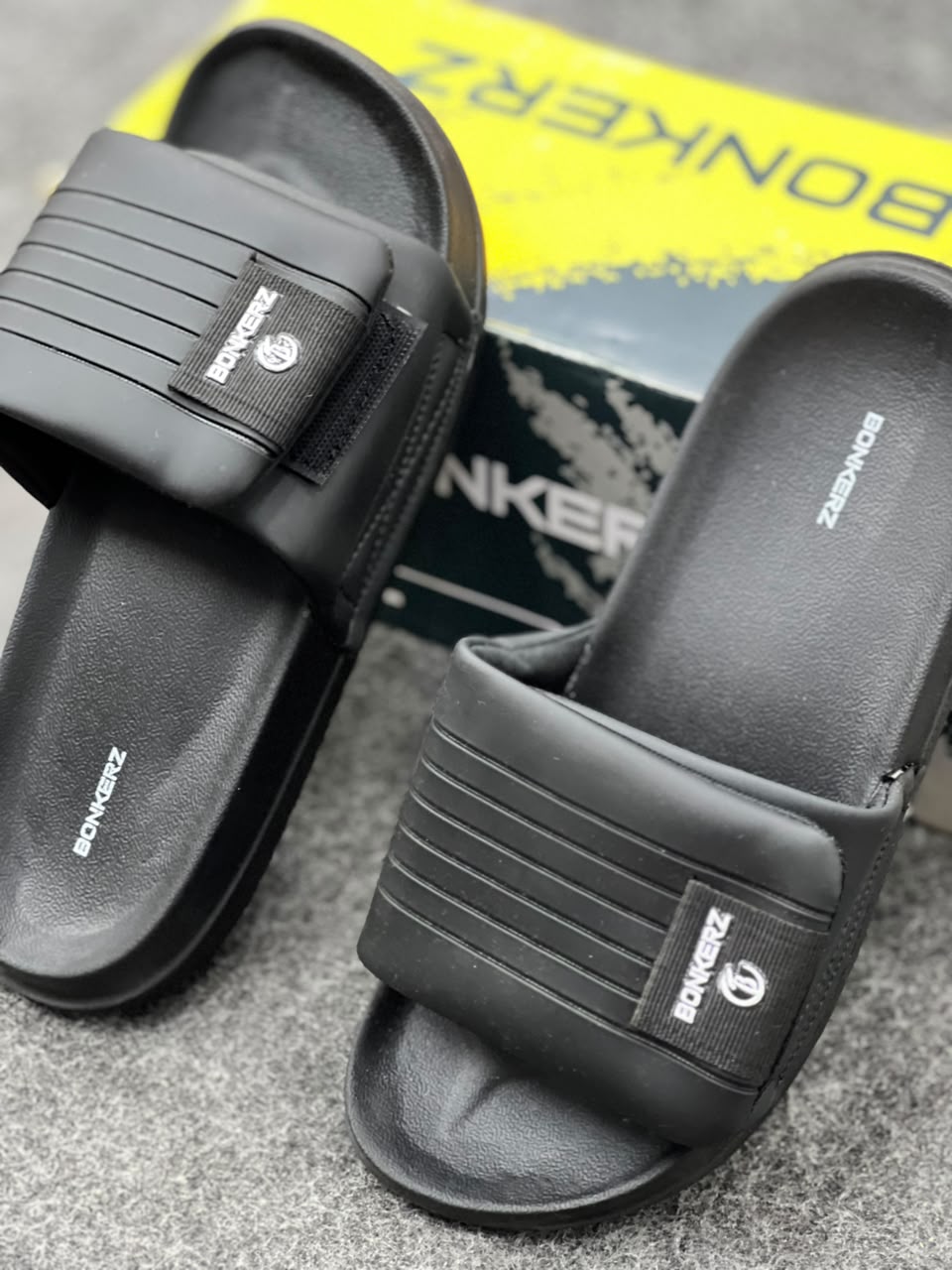 Bonkerz Classic Comfort Slides – Black