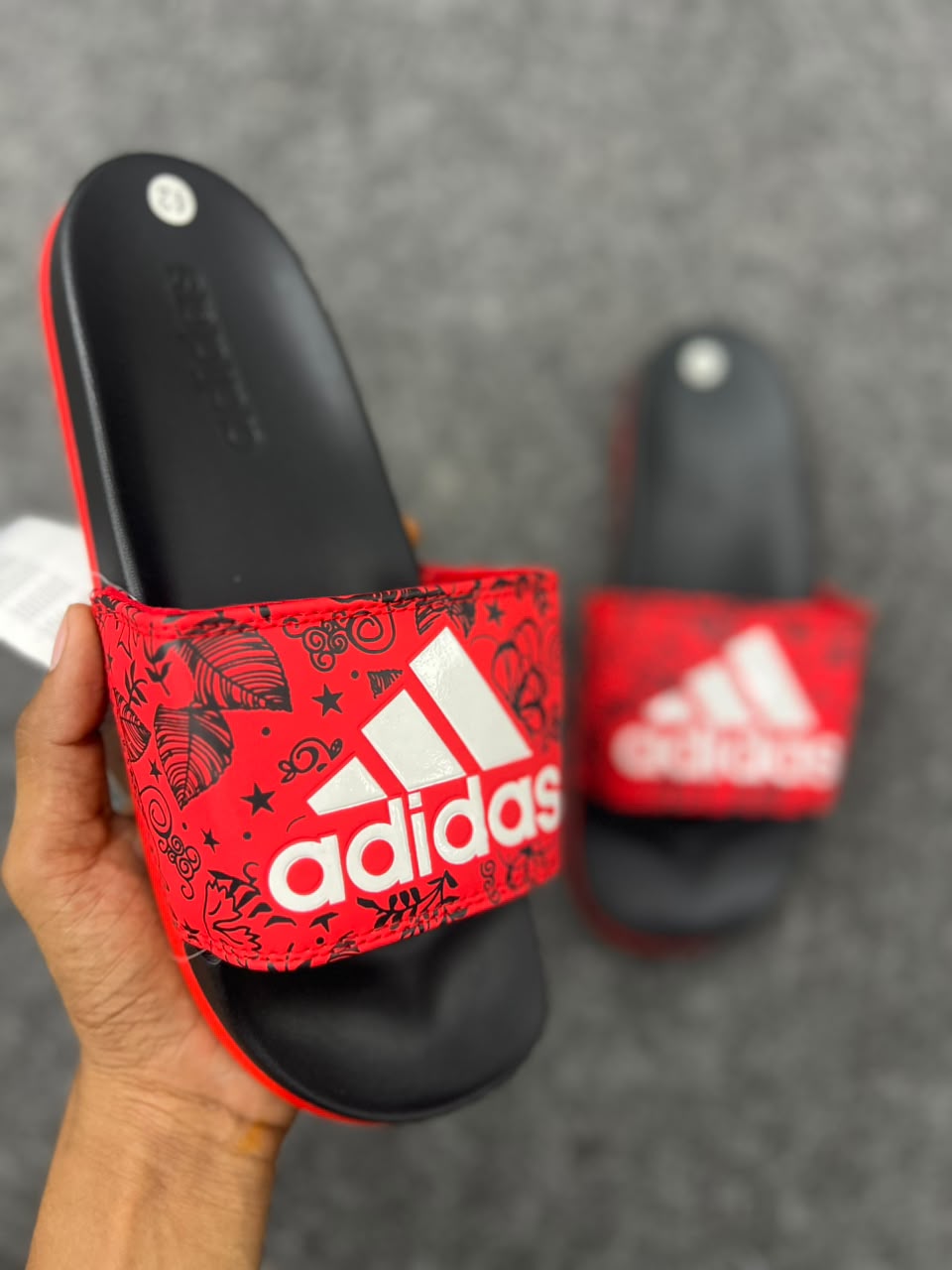 adidas Graphic Band Comfort Slides – Power Red / Black
