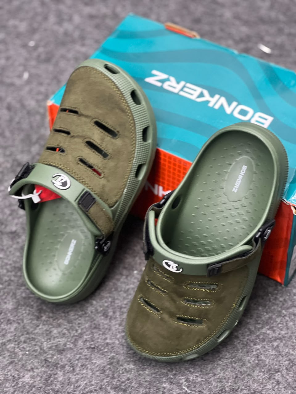 Olive Green Comfort Clogs – Stylish Casual Everyday Slip-On