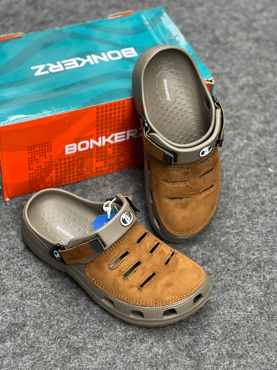 Brown Suede-Style Comfort Clogs – Casual Everyday Wear