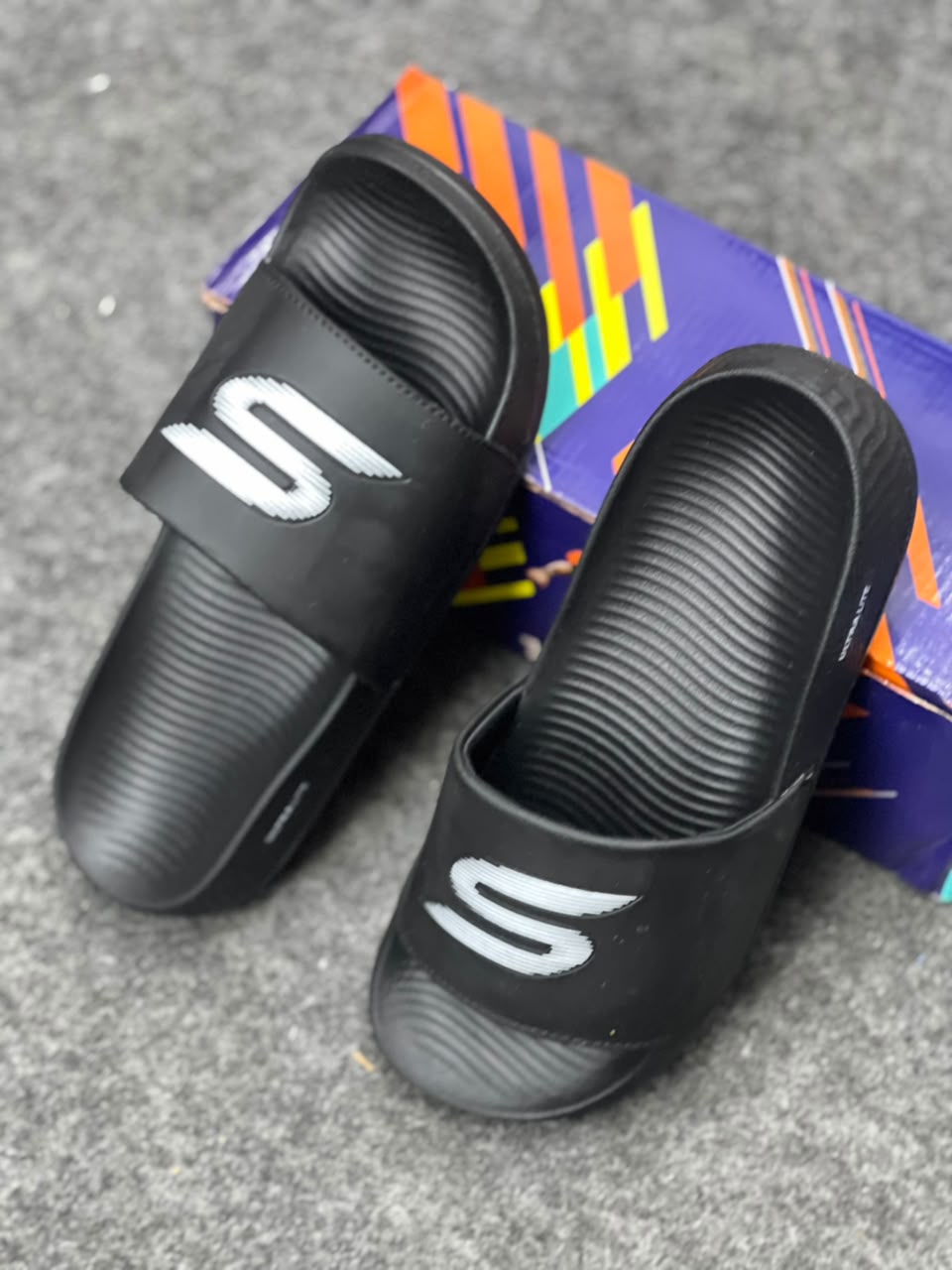 Premium black Slides – Stylish Everyday Comfort